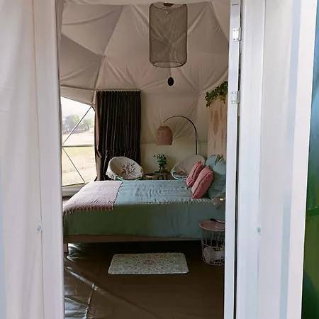 Glamping Dome Benzene ラグジュアリーテント Fonmourenne