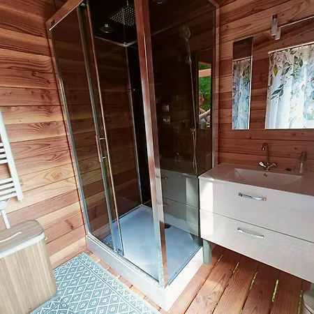 Luksusowy namiot Glamping Dome Benzene