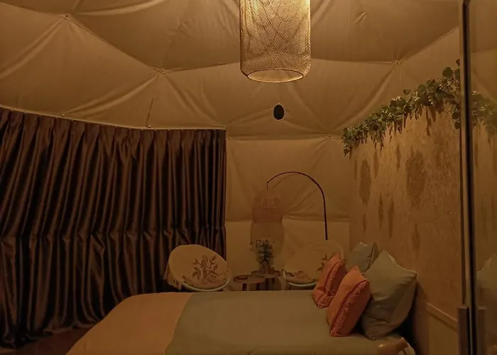 Luksustelt Glamping Dome Benzene